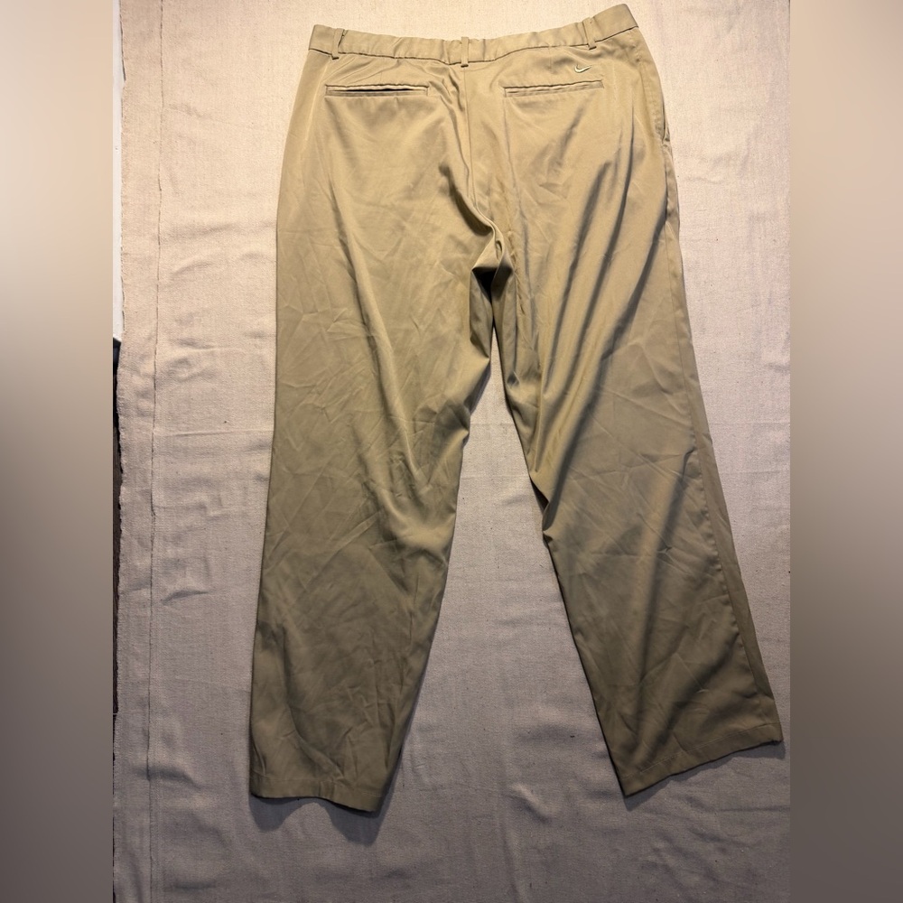 Nike Golf Dri-FIT Standard Fit Tan Men's Pants 38x32 Golf Pants